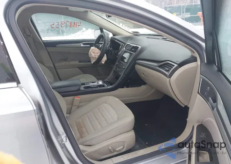 2020 Ford Fusion Se z USA, uszkodzony, nr VIN 3FA6P0T94LR123732